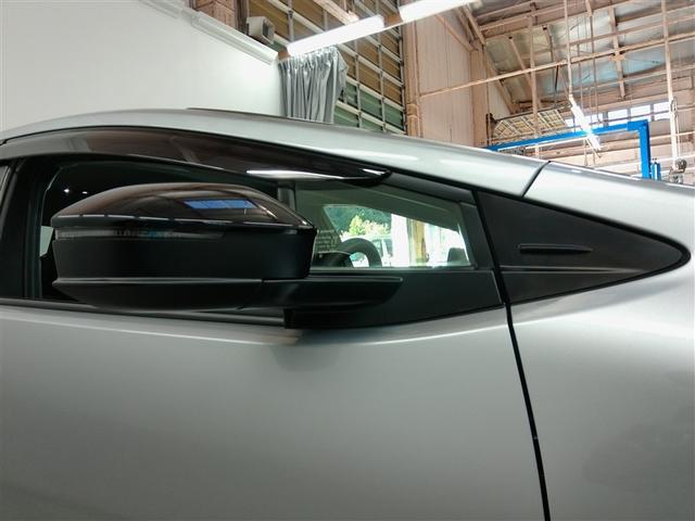 プリウス Ｘ　ハイブリッド　ワンオーナー　安全装備　衝突被害軽減システム　横滑り防止機能　ＡＢＳ　エアバッグ　オートクルーズコントロール　盗難防止装置　バックカメラ　ＥＴＣ　ドラレコ　ミュージックプレイヤー接続可（6枚目）