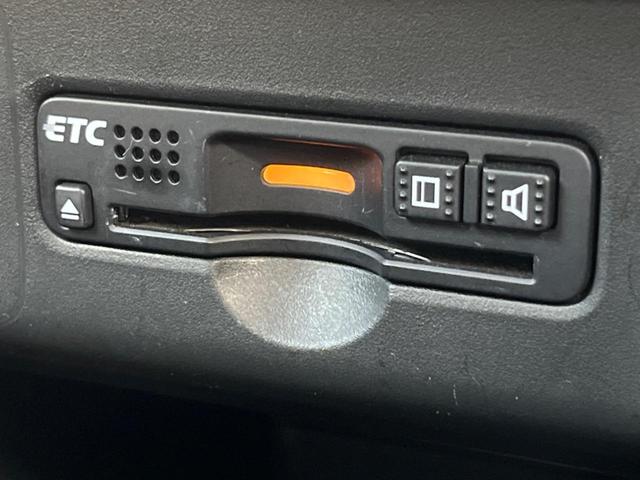 Ｎ－ＢＯＸカスタム Ｇ・Ｌパッケージ　電動スライドドア　禁煙車　ナビ　バックカメラ　ＥＴＣ　ドライブレコーダー　スマートキー　ＨＩＤヘッドライト　ステアリングスイッチ　純正１４インチアルミホイール　フォグライト（7枚目）