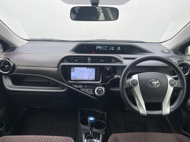 アクア Ｇ　禁煙車　純正ナビ　バックカメラ　ＥＴＣ　Ｂｌｕｅｔｏｏｔｈ　フルセグ　スマートキー　シートヒーター　ＬＥＤヘッドライト　クルーズコントロール　オートライト　革巻きステアリング（2枚目）