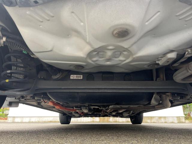 アクア Ｇ　禁煙車　純正ナビ　バックカメラ　ＥＴＣ　Ｂｌｕｅｔｏｏｔｈ　フルセグ　スマートキー　シートヒーター　ＬＥＤヘッドライト　クルーズコントロール　オートライト　革巻きステアリング（20枚目）