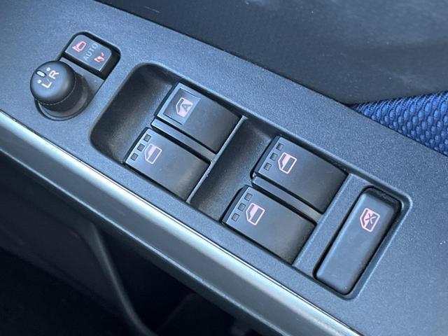 ルーミー カスタムG S 両側電動ドア 純正SDナビ バックカメラ 衝突被害軽減システム 100V電源 禁煙車 コーナーセンサー スマートキー LEDヘッド ビルトインETC オートライト オートエアコン(32枚目)