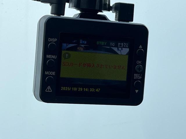 マーチ 12X 30thハピネス 禁煙車 純正ナビ バックカメラ ETC スマートキー CD再生 地デジ 盗難防止装置 プライバシーガラス アイドリングストップ(7枚目)