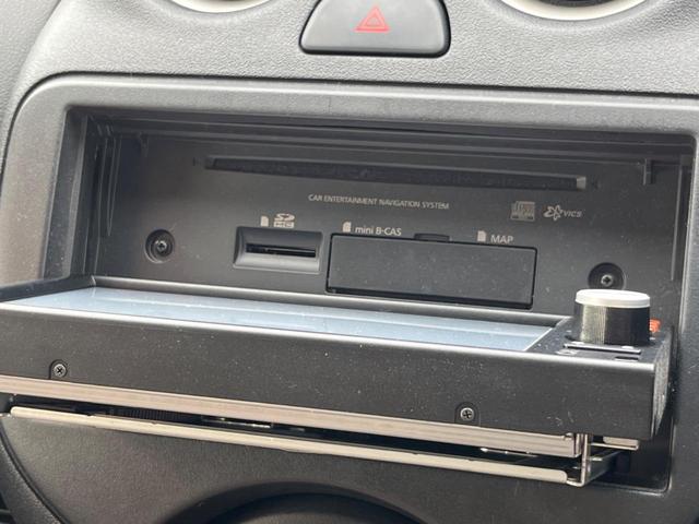 マーチ 12X 30thハピネス 禁煙車 純正ナビ バックカメラ ETC スマートキー CD再生 地デジ 盗難防止装置 プライバシーガラス アイドリングストップ(26枚目)