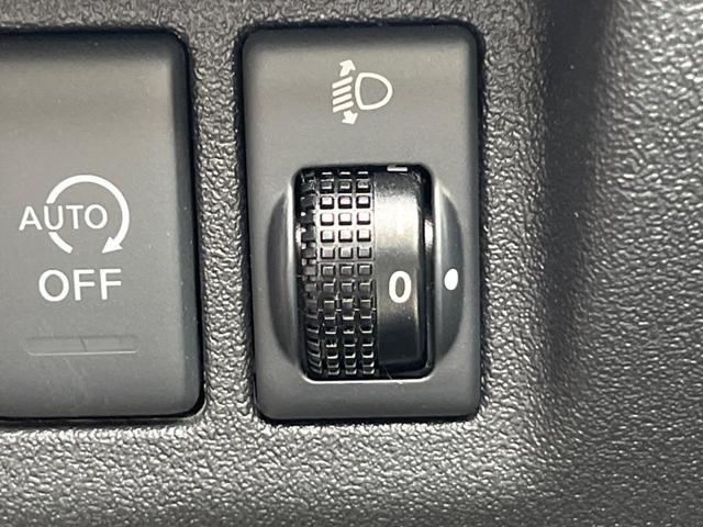 マーチ 12X 30thハピネス 禁煙車 純正ナビ バックカメラ ETC スマートキー CD再生 地デジ 盗難防止装置 プライバシーガラス アイドリングストップ(31枚目)