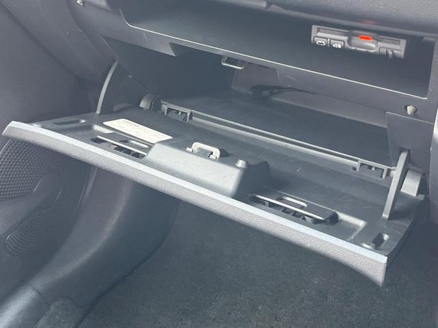 マーチ 12X 30thハピネス 禁煙車 純正ナビ バックカメラ ETC スマートキー CD再生 地デジ 盗難防止装置 プライバシーガラス アイドリングストップ(37枚目)