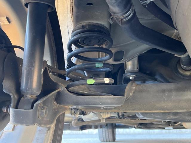 ソリオバンディット ハイブリッドＭＶ　電動スライドドア　デュアルカメラブレーキサポート　禁煙車　純正ナビ　全周囲カメラ　ＥＴＣ　Ｂｌｕｅｔｏｏｔｈ　フルセグ　スマートキー　シートヒーター　ＬＥＤヘッドライト　クルーズコントロール（21枚目）