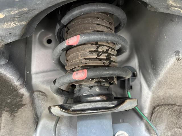 タント カスタムＸ　トップエディションＳＡＩＩＩ　電動スライドドア　純正ＳＤナビ　バックカメラ　衝突被害軽減システム　禁煙車　ハーフレザーシート　シートヒーター　スマートキー　ＬＥＤヘッド　オートハイビーム　オートライト　オートエアコン（21枚目）