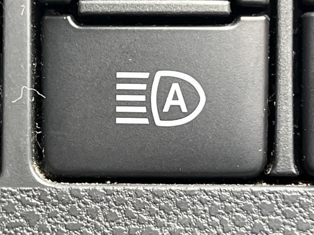 タント カスタムＸ　トップエディションＳＡＩＩＩ　電動スライドドア　純正ＳＤナビ　バックカメラ　衝突被害軽減システム　禁煙車　ハーフレザーシート　シートヒーター　スマートキー　ＬＥＤヘッド　オートハイビーム　オートライト　オートエアコン（30枚目）