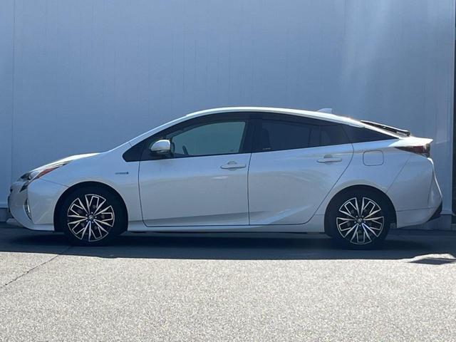 プリウス Ｓ　純正ＳＤナビ　バックカメラ　衝突被害軽減システム　レーダークルーズ　禁煙車　スマートキー　ＬＥＤヘッド　ビルトインＥＴＣ　オートライト　オートエアコン　純正１７インチアルミ　Ｂｌｕｅｔｏｏｔｈ　ＣＤ（43枚目）