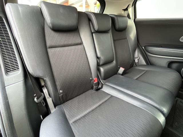 ヴェゼル ハイブリッドＺ・ホンダセンシング　純正ＳＤナビ　バックカメラ　衝突被害軽減システム　レーダークルーズ　禁煙車　ハーフレザーシート　コーナーセンサー　スマートキー　ＬＥＤヘッド　ビルトインＥＴＣ　車線逸脱警報　オートライト（10枚目）