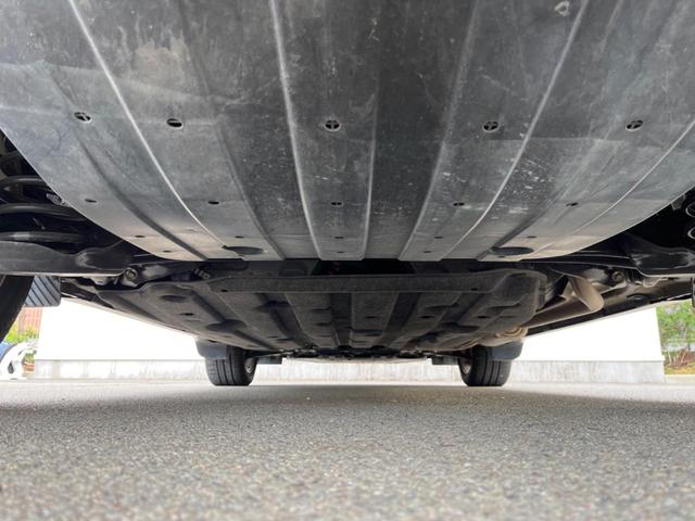 ヴェゼル ハイブリッドＺ・ホンダセンシング　純正ＳＤナビ　バックカメラ　衝突被害軽減システム　レーダークルーズ　禁煙車　ハーフレザーシート　コーナーセンサー　スマートキー　ＬＥＤヘッド　ビルトインＥＴＣ　車線逸脱警報　オートライト（20枚目）