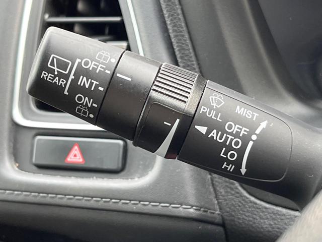 ヴェゼル ハイブリッドＺ・ホンダセンシング　純正ＳＤナビ　バックカメラ　衝突被害軽減システム　レーダークルーズ　禁煙車　ハーフレザーシート　コーナーセンサー　スマートキー　ＬＥＤヘッド　ビルトインＥＴＣ　車線逸脱警報　オートライト（25枚目）