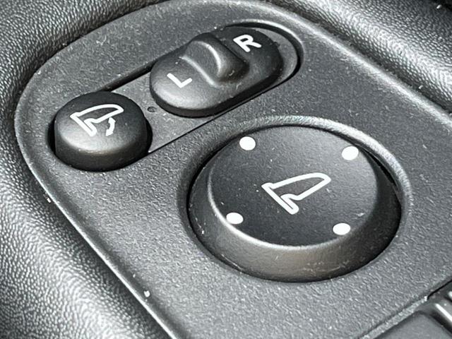 ヴェゼル ハイブリッドＺ・ホンダセンシング　純正ＳＤナビ　バックカメラ　衝突被害軽減システム　レーダークルーズ　禁煙車　ハーフレザーシート　コーナーセンサー　スマートキー　ＬＥＤヘッド　ビルトインＥＴＣ　車線逸脱警報　オートライト（37枚目）