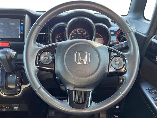 Ｎ－ＢＯＸカスタム ２トーンカラースタイル　Ｇ・ターボＬパッケージ　両側電動ドア　バックカメラ　禁煙車　スマートキー　ＨＩＤヘッド　ビルトインＥＴＣ　クルコン　純正１５インチアルミ　オートライト　オートエアコン　Ｂｌｕｅｔｏｏｔｈ　ＣＤ　ＤＶＤ再生　フルセグ（12枚目）