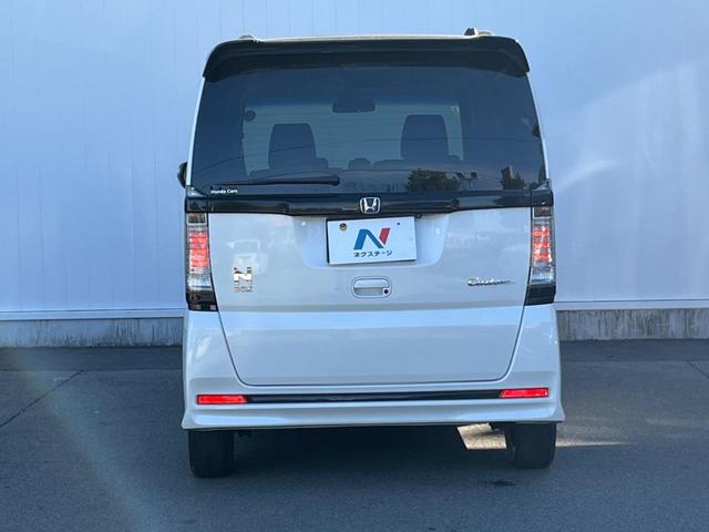 Ｎ－ＢＯＸカスタム ２トーンカラースタイル　Ｇ・ターボＬパッケージ　両側電動ドア　バックカメラ　禁煙車　スマートキー　ＨＩＤヘッド　ビルトインＥＴＣ　クルコン　純正１５インチアルミ　オートライト　オートエアコン　Ｂｌｕｅｔｏｏｔｈ　ＣＤ　ＤＶＤ再生　フルセグ（16枚目）