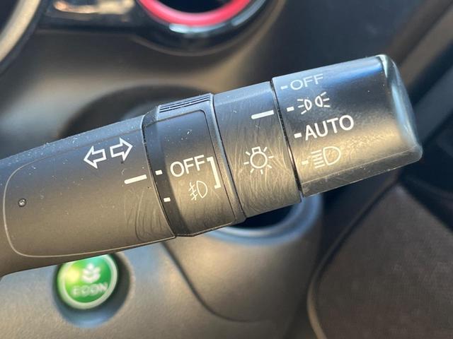 Ｎ－ＢＯＸカスタム ２トーンカラースタイル　Ｇ・ターボＬパッケージ　両側電動ドア　バックカメラ　禁煙車　スマートキー　ＨＩＤヘッド　ビルトインＥＴＣ　クルコン　純正１５インチアルミ　オートライト　オートエアコン　Ｂｌｕｅｔｏｏｔｈ　ＣＤ　ＤＶＤ再生　フルセグ（25枚目）