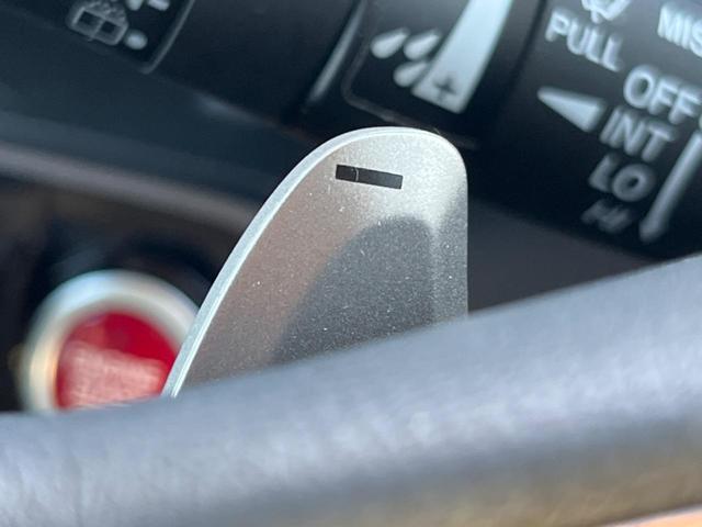 Ｎ－ＢＯＸカスタム ２トーンカラースタイル　Ｇ・ターボＬパッケージ　両側電動ドア　バックカメラ　禁煙車　スマートキー　ＨＩＤヘッド　ビルトインＥＴＣ　クルコン　純正１５インチアルミ　オートライト　オートエアコン　Ｂｌｕｅｔｏｏｔｈ　ＣＤ　ＤＶＤ再生　フルセグ（26枚目）