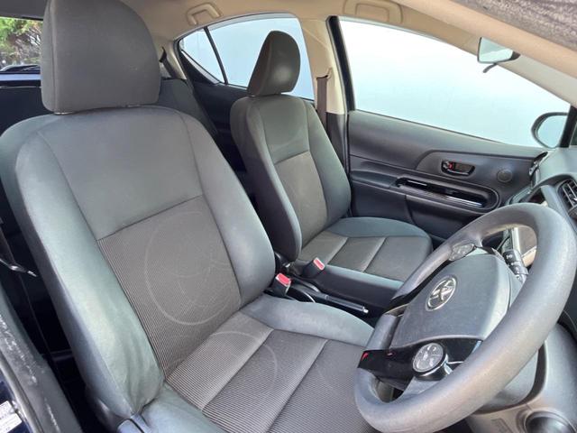 アクア Ｓスタイルブラック　バックカメラ　禁煙車　ドラレコ　スマートキー　ＥＴＣ　車線逸脱警報　オートライト　オートエアコン　ＣＤ　地デジ（9枚目）