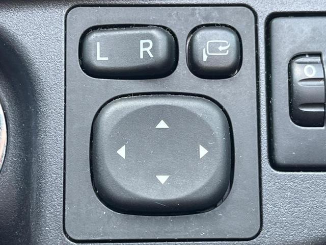 アクア Ｓスタイルブラック　バックカメラ　禁煙車　ドラレコ　スマートキー　ＥＴＣ　車線逸脱警報　オートライト　オートエアコン　ＣＤ　地デジ（26枚目）