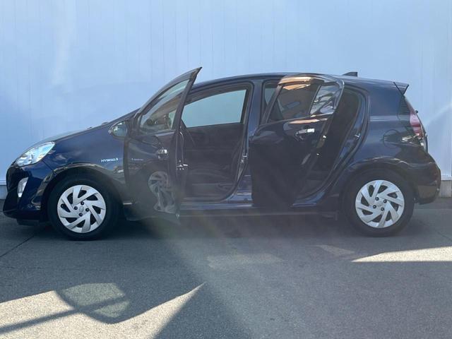 アクア Ｓスタイルブラック　バックカメラ　禁煙車　ドラレコ　スマートキー　ＥＴＣ　車線逸脱警報　オートライト　オートエアコン　ＣＤ　地デジ（47枚目）