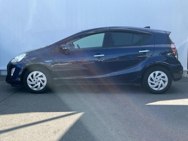 アクア Ｓスタイルブラック　バックカメラ　禁煙車　ドラレコ　スマートキー　ＥＴＣ　車線逸脱警報　オートライト　オートエアコン　ＣＤ　地デジ（48枚目）