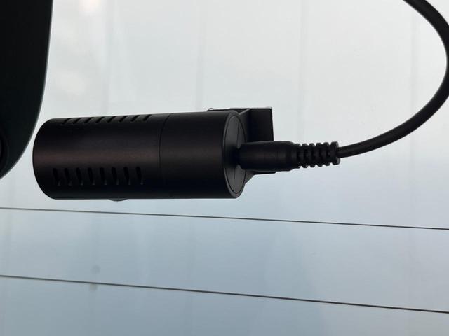 N-BOXカスタム G・Lパッケージ 電動スライドドア SDナビ バックカメラ 100V電源 禁煙車 ドラレコ コーナーセンサー HIDヘッド ETC 純正14インチアルミ オートライト オートエアコン Bluetooth CD(30枚目)