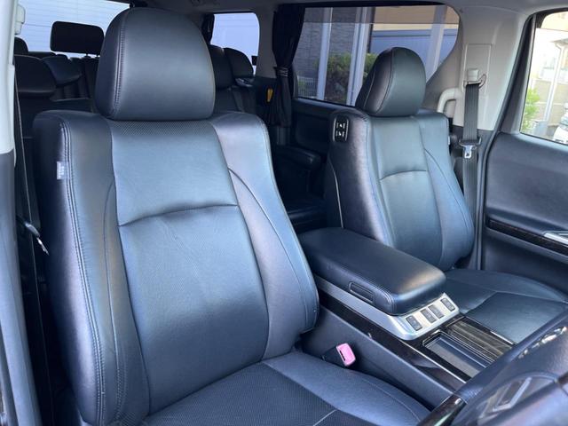 ヴェルファイアハイブリッド ＺＲ　Ｇエディション　４ＷＤ　両側電動ドア　純正ＳＤナビ　後席モニター　バックカメラ　１００Ｖ電源　禁煙車　電動リアゲート　前席シートエアコン　ドラレコ　コーナーセンサー　スマートキー　ＨＩＤヘッド（9枚目）