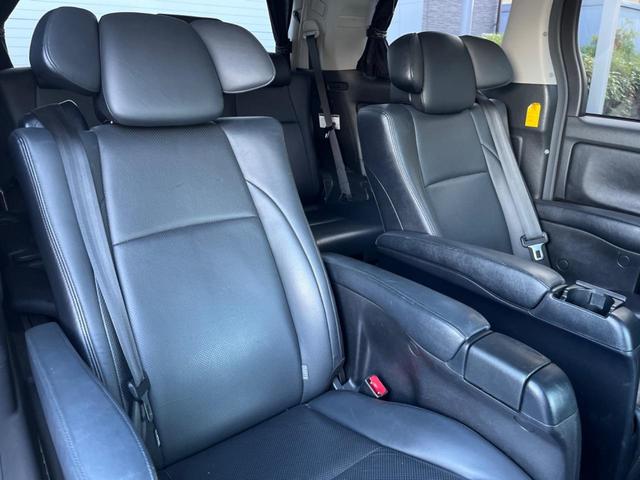 ヴェルファイアハイブリッド ＺＲ　Ｇエディション　４ＷＤ　両側電動ドア　純正ＳＤナビ　後席モニター　バックカメラ　１００Ｖ電源　禁煙車　電動リアゲート　前席シートエアコン　ドラレコ　コーナーセンサー　スマートキー　ＨＩＤヘッド（10枚目）