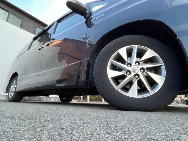 ヴェルファイアハイブリッド ＺＲ　Ｇエディション　４ＷＤ　両側電動ドア　純正ＳＤナビ　後席モニター　バックカメラ　１００Ｖ電源　禁煙車　電動リアゲート　前席シートエアコン　ドラレコ　コーナーセンサー　スマートキー　ＨＩＤヘッド（14枚目）