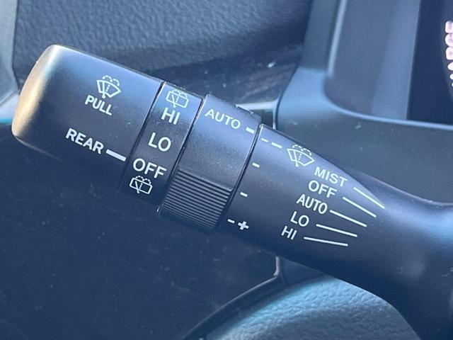 ヴェルファイアハイブリッド ＺＲ　Ｇエディション　４ＷＤ　両側電動ドア　純正ＳＤナビ　後席モニター　バックカメラ　１００Ｖ電源　禁煙車　電動リアゲート　前席シートエアコン　ドラレコ　コーナーセンサー　スマートキー　ＨＩＤヘッド（28枚目）