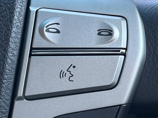 ヴェルファイアハイブリッド ＺＲ　Ｇエディション　４ＷＤ　両側電動ドア　純正ＳＤナビ　後席モニター　バックカメラ　１００Ｖ電源　禁煙車　電動リアゲート　前席シートエアコン　ドラレコ　コーナーセンサー　スマートキー　ＨＩＤヘッド（31枚目）