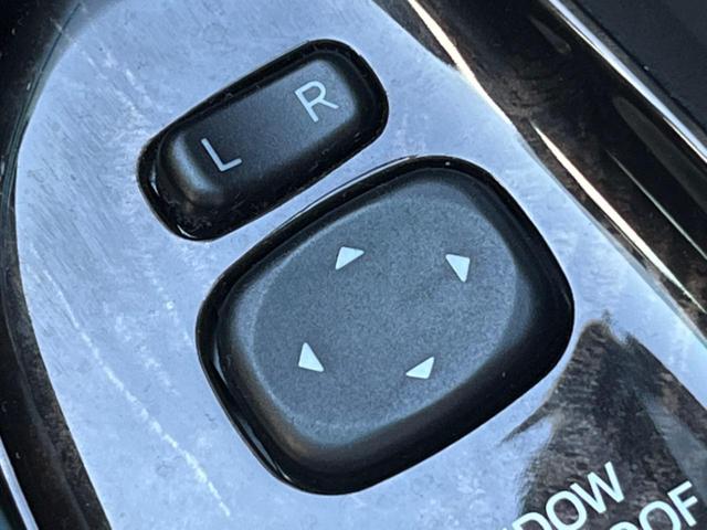 ヴェルファイアハイブリッド ＺＲ　Ｇエディション　４ＷＤ　両側電動ドア　純正ＳＤナビ　後席モニター　バックカメラ　１００Ｖ電源　禁煙車　電動リアゲート　前席シートエアコン　ドラレコ　コーナーセンサー　スマートキー　ＨＩＤヘッド（41枚目）