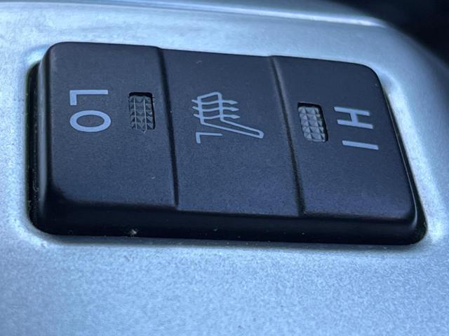 ヴェルファイアハイブリッド ＺＲ　Ｇエディション　４ＷＤ　両側電動ドア　純正ＳＤナビ　後席モニター　バックカメラ　１００Ｖ電源　禁煙車　電動リアゲート　前席シートエアコン　ドラレコ　コーナーセンサー　スマートキー　ＨＩＤヘッド（45枚目）