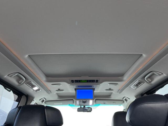 ヴェルファイアハイブリッド ＺＲ　Ｇエディション　４ＷＤ　両側電動ドア　純正ＳＤナビ　後席モニター　バックカメラ　１００Ｖ電源　禁煙車　電動リアゲート　前席シートエアコン　ドラレコ　コーナーセンサー　スマートキー　ＨＩＤヘッド（47枚目）