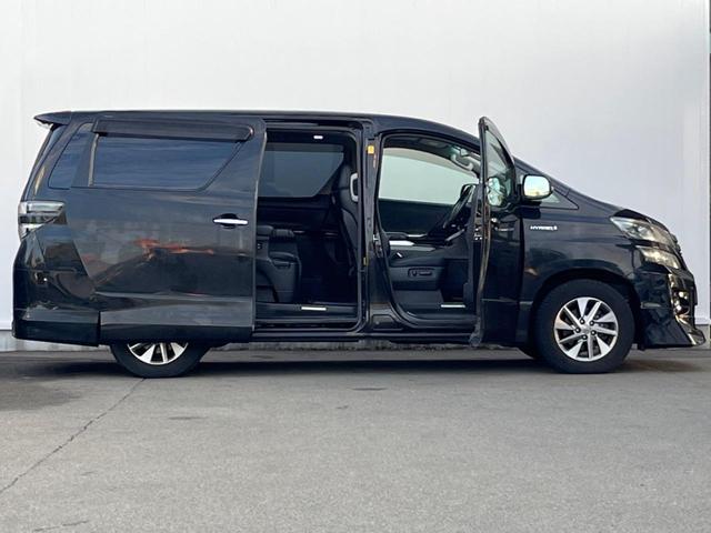 ヴェルファイアハイブリッド ＺＲ　Ｇエディション　４ＷＤ　両側電動ドア　純正ＳＤナビ　後席モニター　バックカメラ　１００Ｖ電源　禁煙車　電動リアゲート　前席シートエアコン　ドラレコ　コーナーセンサー　スマートキー　ＨＩＤヘッド（51枚目）