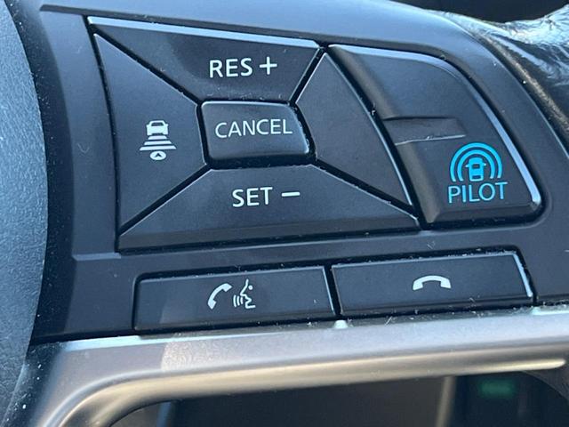 エクストレイル ２０Ｘｉ　ハイブリッド　４ＷＤ　純正ＳＤナビ　全周囲カメラ　レーダークルーズ　電動リアゲート　ドラレコ　コーナーセンサー　スマートキー　ＬＥＤヘッド　ＥＴＣ　純正１７インチアルミ　オートハイビーム　オートライト（6枚目）