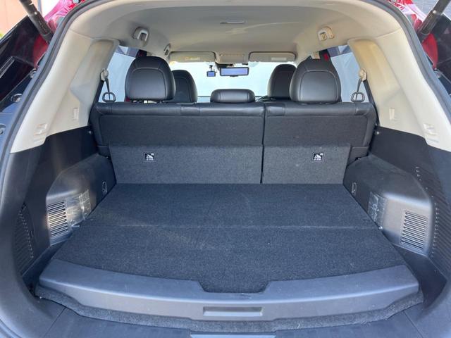 エクストレイル ２０Ｘｉ　ハイブリッド　４ＷＤ　純正ＳＤナビ　全周囲カメラ　レーダークルーズ　電動リアゲート　ドラレコ　コーナーセンサー　スマートキー　ＬＥＤヘッド　ＥＴＣ　純正１７インチアルミ　オートハイビーム　オートライト（11枚目）