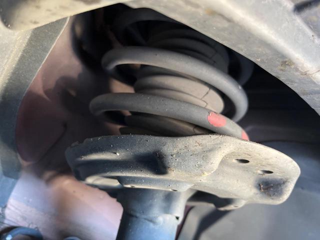 エクストレイル ２０Ｘｉ　ハイブリッド　４ＷＤ　純正ＳＤナビ　全周囲カメラ　レーダークルーズ　電動リアゲート　ドラレコ　コーナーセンサー　スマートキー　ＬＥＤヘッド　ＥＴＣ　純正１７インチアルミ　オートハイビーム　オートライト（21枚目）