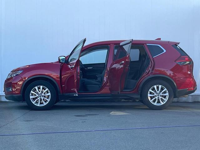 エクストレイル ２０Ｘｉ　ハイブリッド　４ＷＤ　純正ＳＤナビ　全周囲カメラ　レーダークルーズ　電動リアゲート　ドラレコ　コーナーセンサー　スマートキー　ＬＥＤヘッド　ＥＴＣ　純正１７インチアルミ　オートハイビーム　オートライト（47枚目）