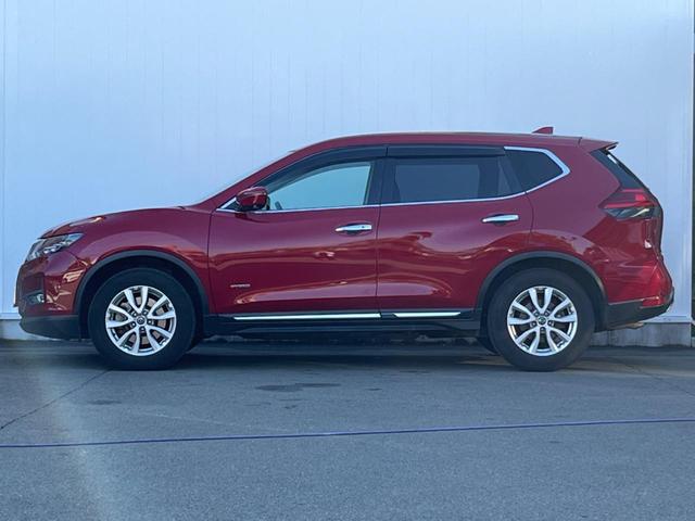 エクストレイル ２０Ｘｉ　ハイブリッド　４ＷＤ　純正ＳＤナビ　全周囲カメラ　レーダークルーズ　電動リアゲート　ドラレコ　コーナーセンサー　スマートキー　ＬＥＤヘッド　ＥＴＣ　純正１７インチアルミ　オートハイビーム　オートライト（48枚目）