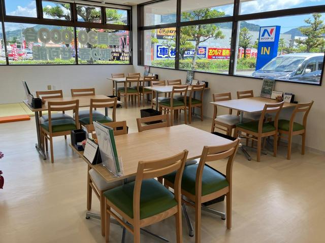 開放感のあるショールームでゆっくりとお過ごしいただけます。
