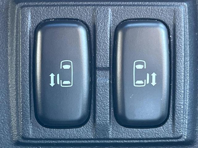 デリカＤ：５ Ｇ　パワーパッケージ　４ＷＤ　両側電動ドア　ＨＤＤナビ　後席モニター　１００Ｖ電源　レーダークルーズ　禁煙車　スマートキー　ＨＩＤヘッド　ビルトインＥＴＣ　純正１６インチアルミ　オートライト　オートエアコン（6枚目）