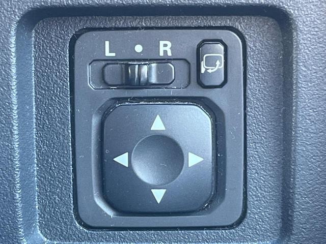 デリカＤ：５ Ｇ　パワーパッケージ　４ＷＤ　両側電動ドア　ＨＤＤナビ　後席モニター　１００Ｖ電源　レーダークルーズ　禁煙車　スマートキー　ＨＩＤヘッド　ビルトインＥＴＣ　純正１６インチアルミ　オートライト　オートエアコン（34枚目）