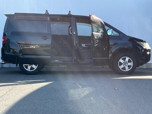 デリカＤ：５ Ｇ　パワーパッケージ　４ＷＤ　両側電動ドア　ＨＤＤナビ　後席モニター　１００Ｖ電源　レーダークルーズ　禁煙車　スマートキー　ＨＩＤヘッド　ビルトインＥＴＣ　純正１６インチアルミ　オートライト　オートエアコン（43枚目）