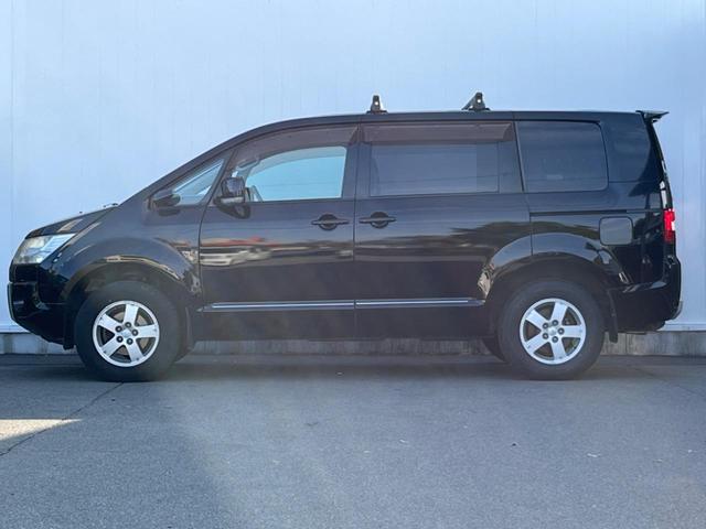 デリカＤ：５ Ｇ　パワーパッケージ　４ＷＤ　両側電動ドア　ＨＤＤナビ　後席モニター　１００Ｖ電源　レーダークルーズ　禁煙車　スマートキー　ＨＩＤヘッド　ビルトインＥＴＣ　純正１６インチアルミ　オートライト　オートエアコン（44枚目）