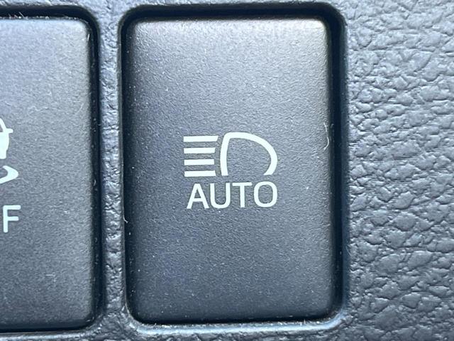 ハリアー プレミアム　純正ＳＤナビ　バックカメラ　禁煙車　電動リアゲート　ハーフレザーシート　パワーシート　スマートキー　ＬＥＤヘッド　ビルトインＥＴＣ　クルコン　純正１８インチアルミ　オートライト　オートエアコン（33枚目）