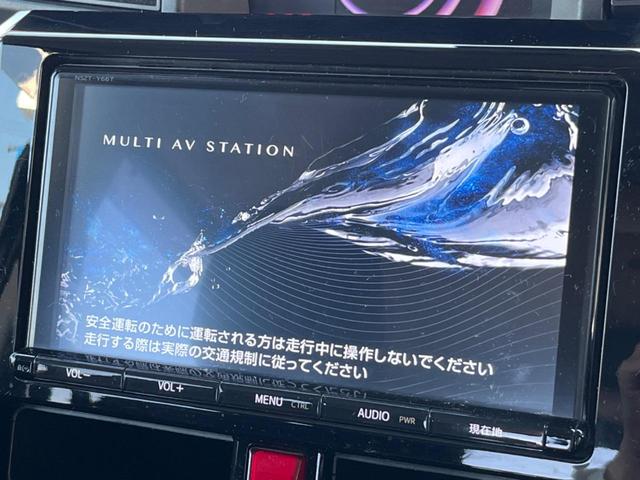 ルーミー カスタムＧ－Ｔ　両側電動ドア　ＳＤナビ　後席モニター　バックカメラ　衝突被害軽減システム　ＨＩＤヘッド　ビルトインＥＴＣ　クルコン　純正１５インチアルミ　オートライト　オートエアコン　Ｂｌｕｅｔｏｏｔｈ　ＣＤ（3枚目）