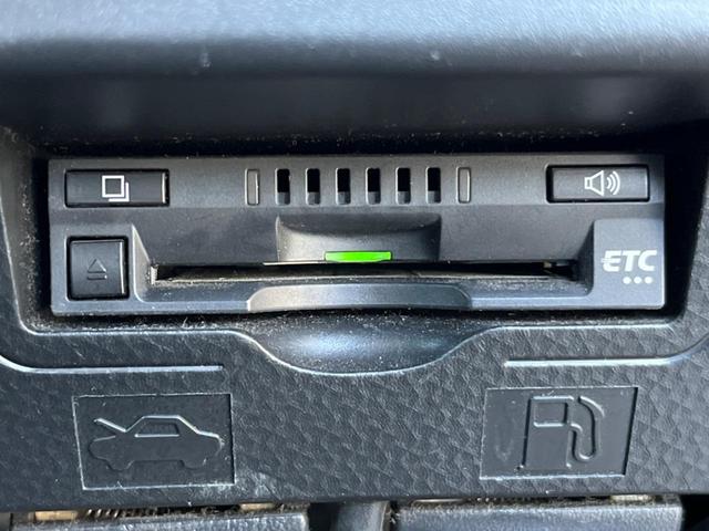 ルーミー カスタムＧ－Ｔ　両側電動ドア　ＳＤナビ　後席モニター　バックカメラ　衝突被害軽減システム　ＨＩＤヘッド　ビルトインＥＴＣ　クルコン　純正１５インチアルミ　オートライト　オートエアコン　Ｂｌｕｅｔｏｏｔｈ　ＣＤ（30枚目）