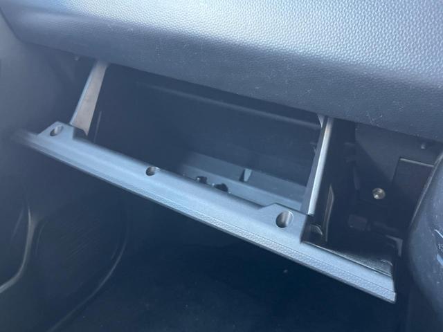 ルーミー カスタムＧ－Ｔ　両側電動ドア　ＳＤナビ　後席モニター　バックカメラ　衝突被害軽減システム　ＨＩＤヘッド　ビルトインＥＴＣ　クルコン　純正１５インチアルミ　オートライト　オートエアコン　Ｂｌｕｅｔｏｏｔｈ　ＣＤ（45枚目）