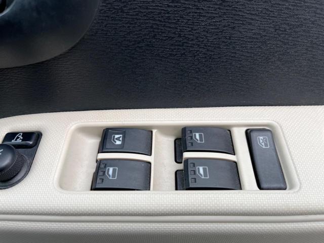 ミラココア ココアプラスＸ　禁煙車　スマートキー　純正１４インチアルミ　オートエアコン　フォグライト　ルーフレール　ＣＤプレイヤー（23枚目）